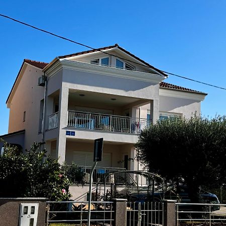 אומאג Apartments Villa Lili מראה חיצוני תמונה
