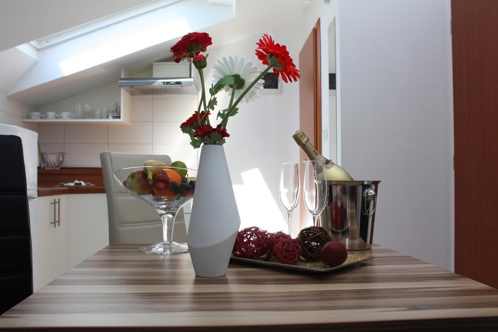 אומאג Apartments Villa Lili חדר תמונה