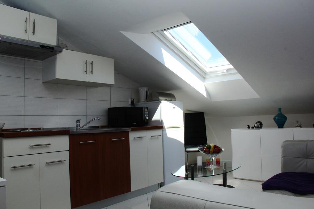 אומאג Apartments Villa Lili חדר תמונה
