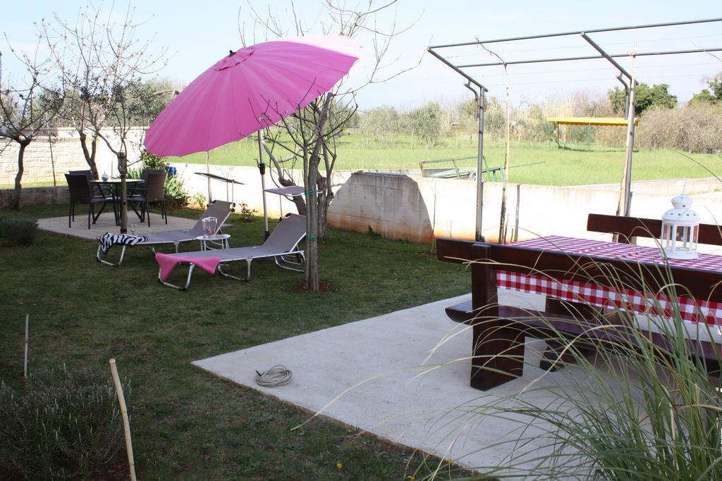 אומאג Apartments Villa Lili מראה חיצוני תמונה