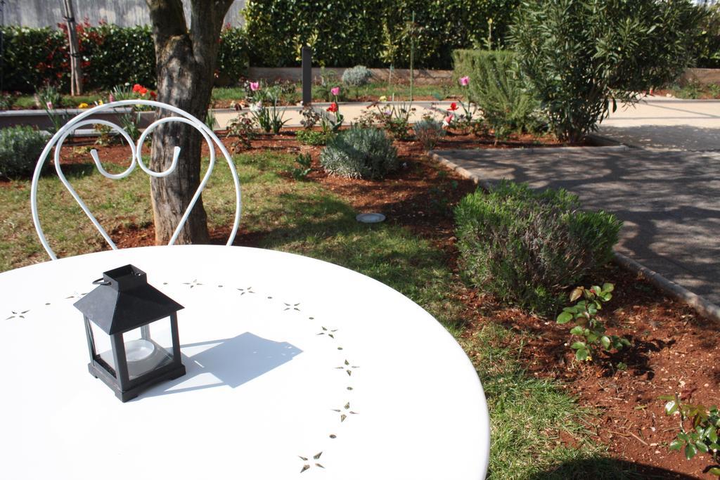 אומאג Apartments Villa Lili מראה חיצוני תמונה