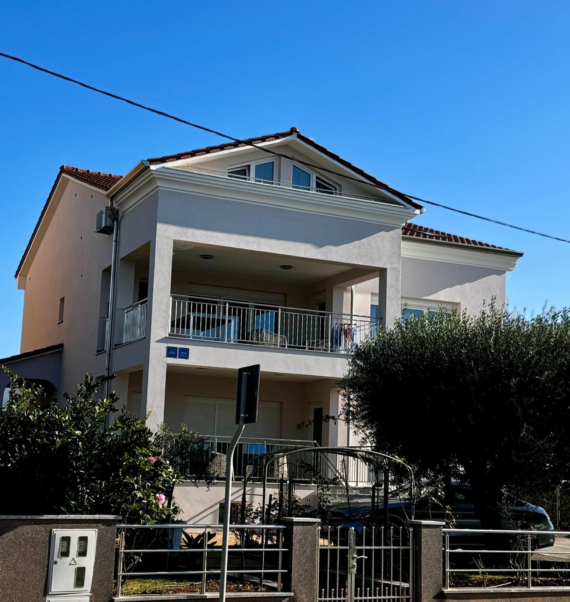 אומאג Apartments Villa Lili מראה חיצוני תמונה
