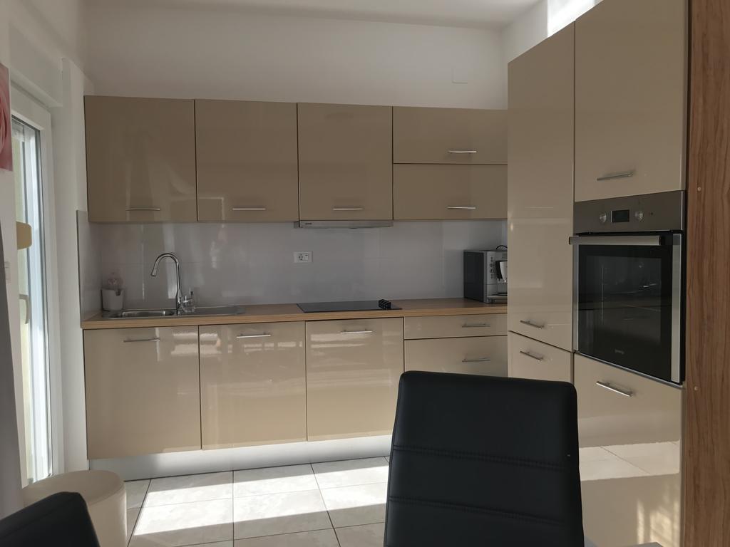 אומאג Apartments Villa Lili מראה חיצוני תמונה