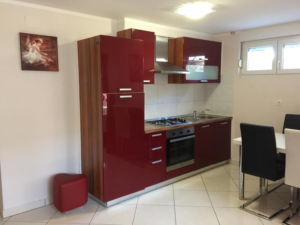 אומאג Apartments Villa Lili מראה חיצוני תמונה