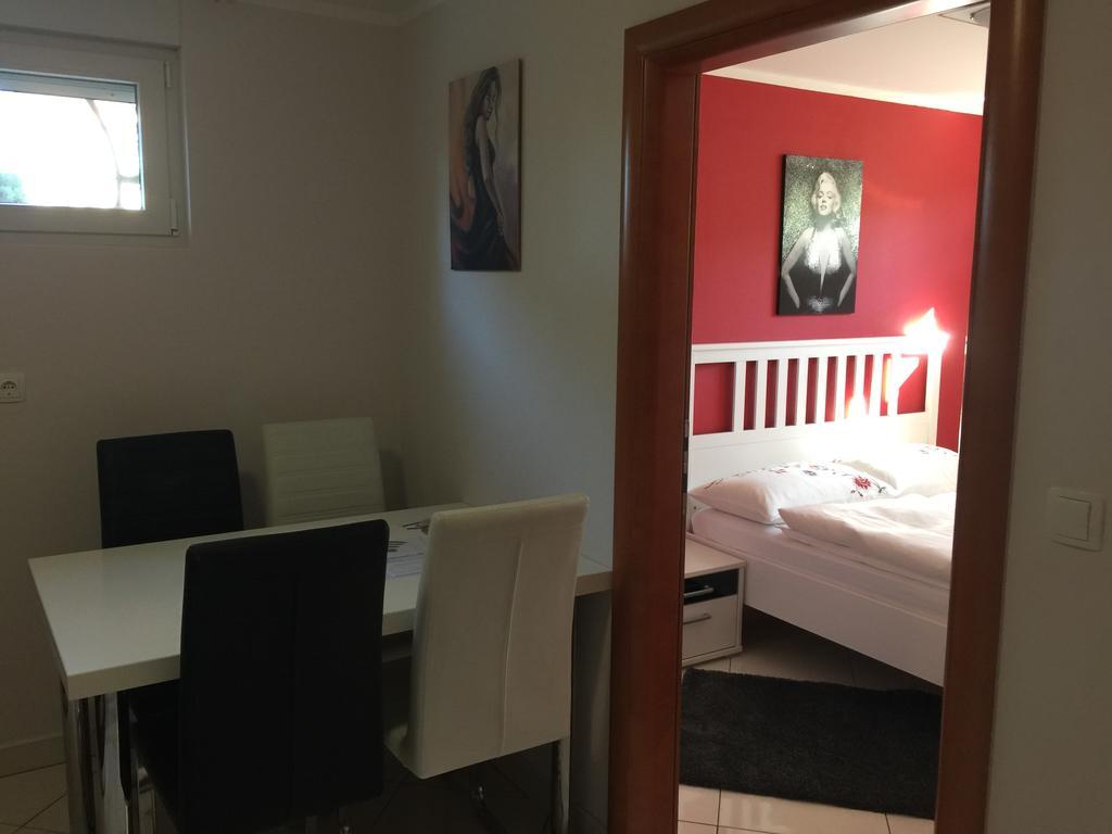 אומאג Apartments Villa Lili מראה חיצוני תמונה